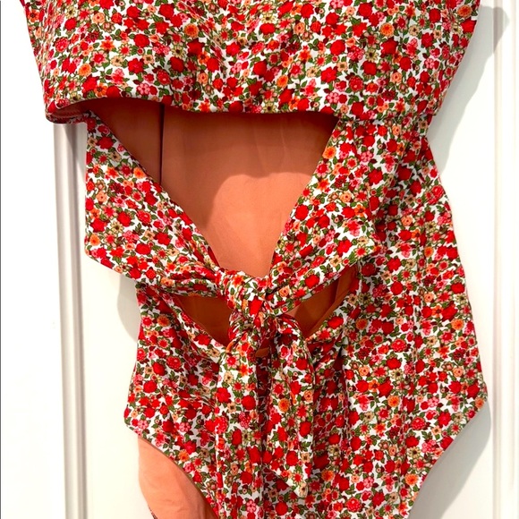 Aerie Women’s One Piece Cut Out Tie Front Swimsuit Convertible Straps Size Large - Picture 4 of 10